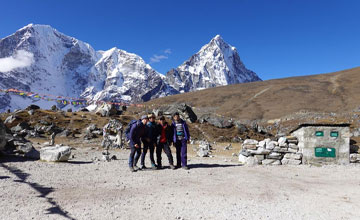 Honeymoon trip to Everest base camp 
